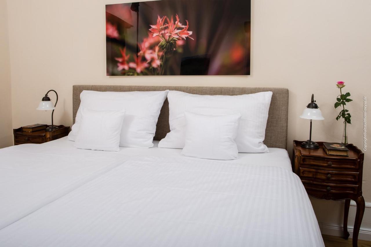 Altstadthotel Treysa Schwalmstadt Bagian luar foto