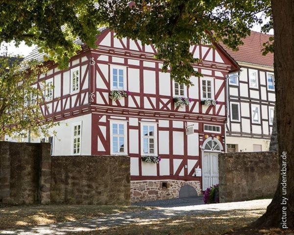 Altstadthotel Treysa Schwalmstadt Bagian luar foto