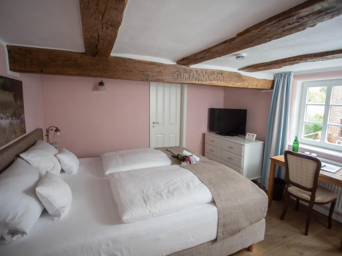 Altstadthotel Treysa Schwalmstadt Bagian luar foto