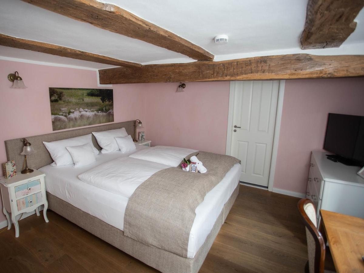Altstadthotel Treysa Schwalmstadt Bagian luar foto