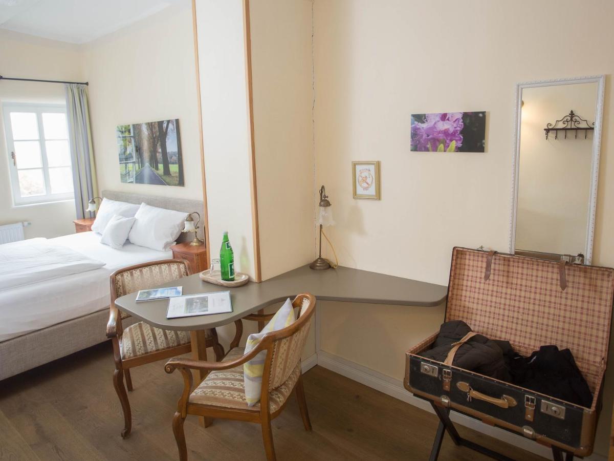 Altstadthotel Treysa Schwalmstadt Bagian luar foto