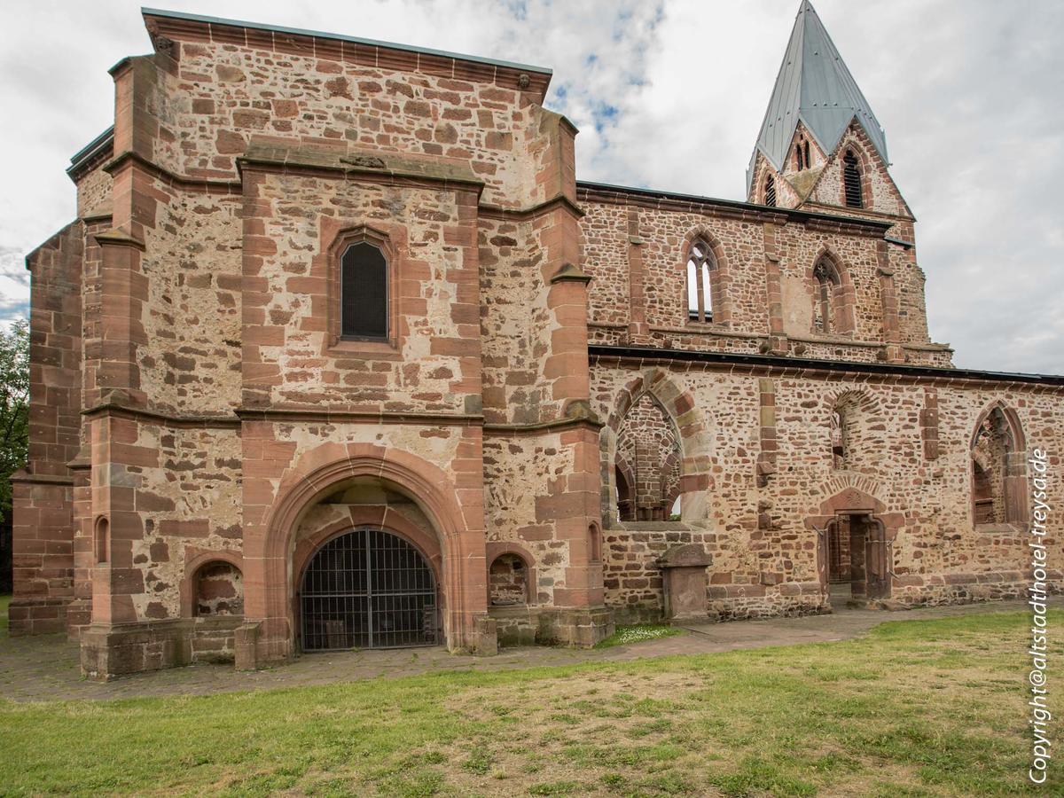 Altstadthotel Treysa Schwalmstadt Bagian luar foto